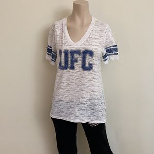 UFC shirt size XL white and blue Y2K